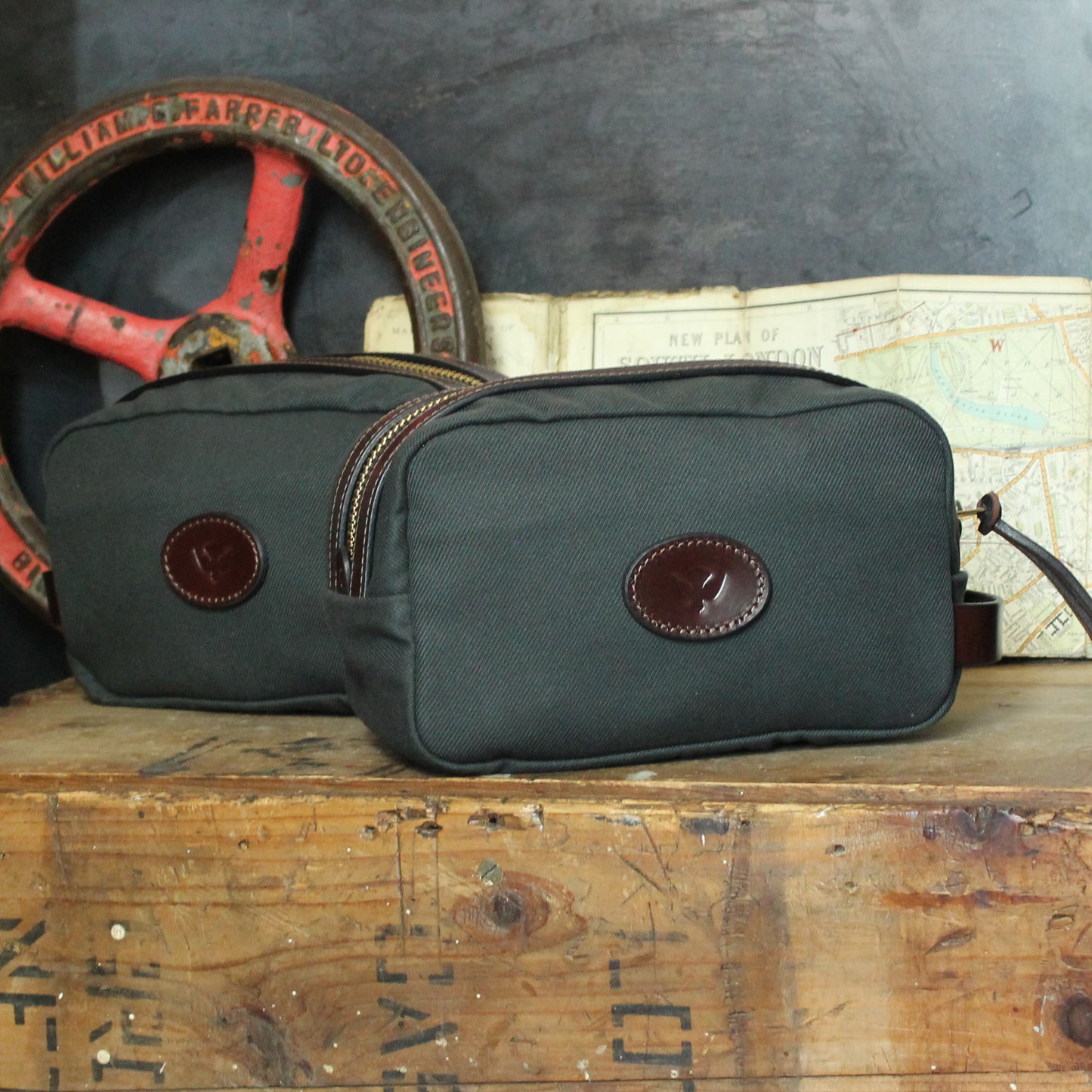Waxed Canvas and Leather Men’s Wash Bag