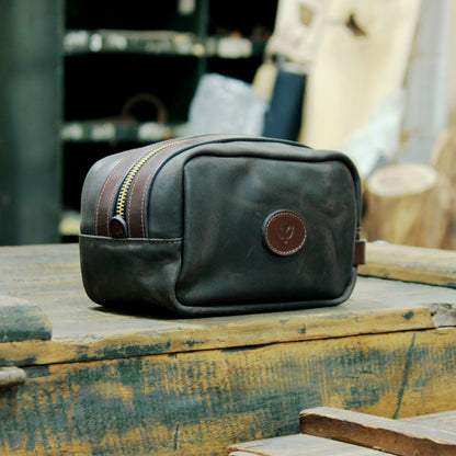 Heritage Leather Washbag: C.F. Stead Waxy Commander Edition